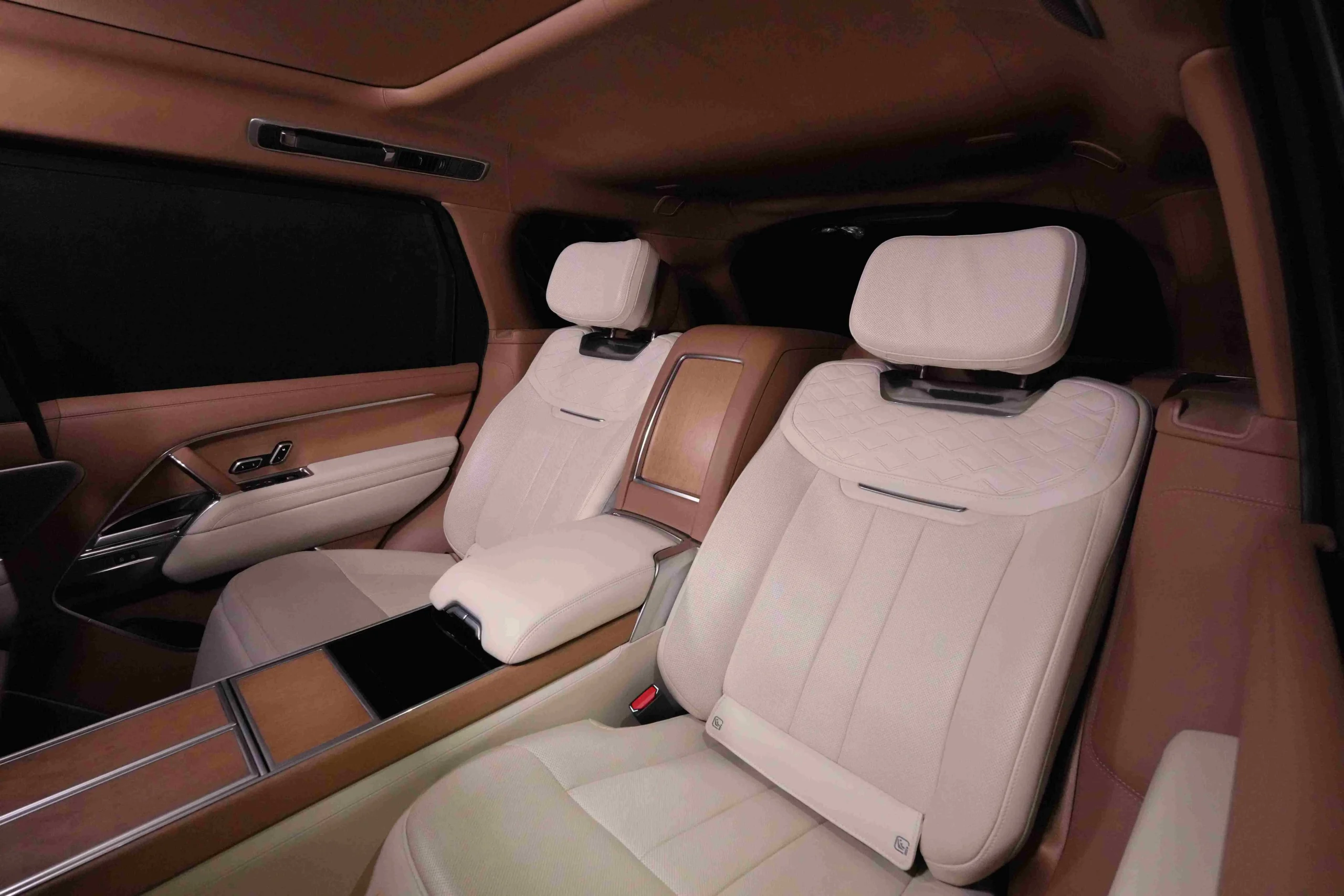 Land Rover Range Rover Aspen SVX Shadow Edition Onyx Concept